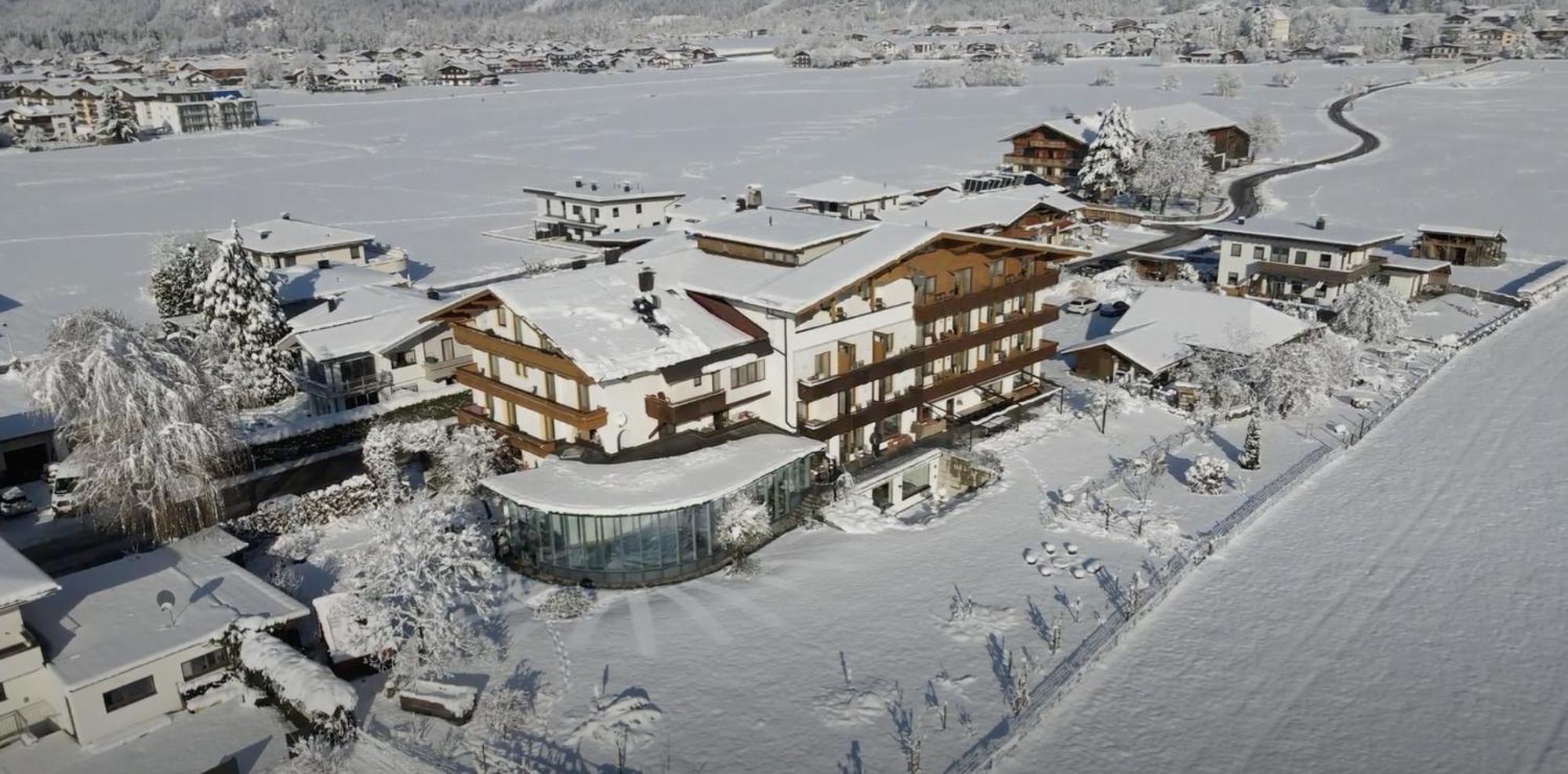 Hotel Daskaiser - Dein Gartenhotel In Tirol 3*